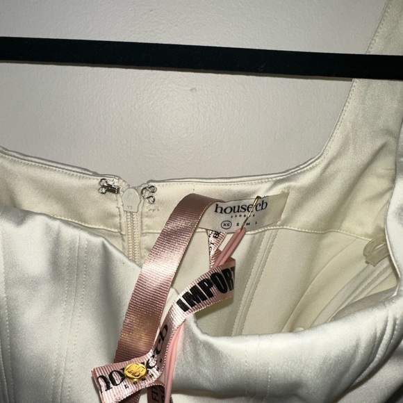 House of CB Rafa Satin Longline Corset in Ivory. XS. NWT. - Picture 12 of 15